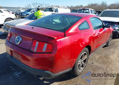 2012 Ford Mustang z USA, uszkodzony, nr VIN 1ZVBP8AM0C5211028
